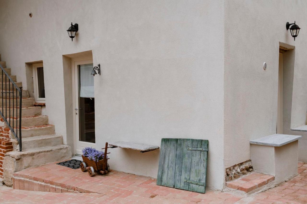 Lindhouse - Country House A Govone Exterior foto